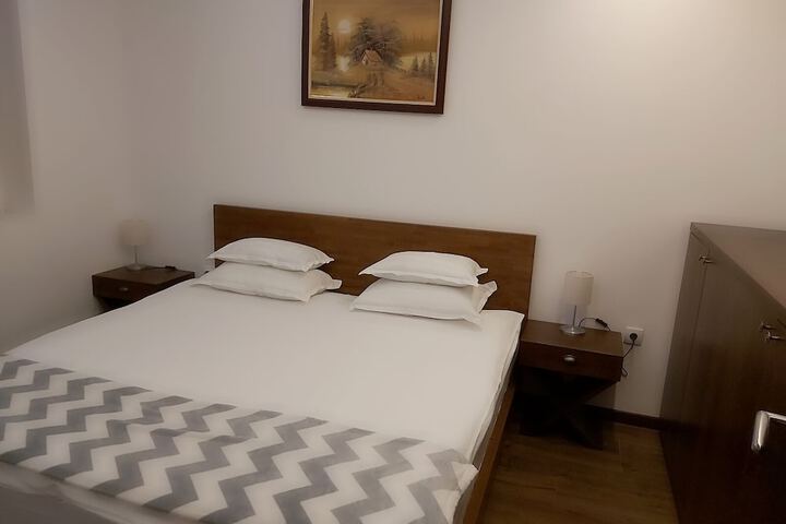 Room 7 of 40