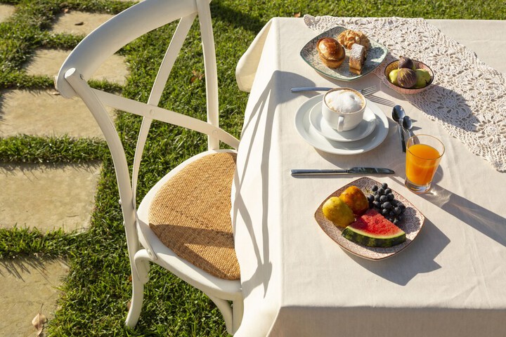 Breakfast/Coffee Service 66 of 105