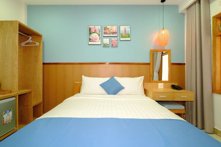 Room 27 of 47