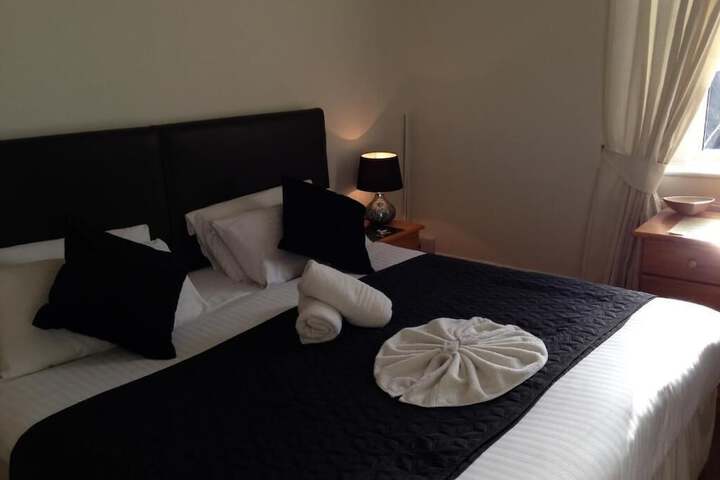 Room 3 of 40