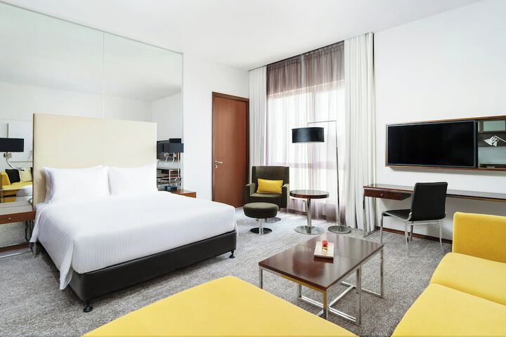 Room 38 of 131