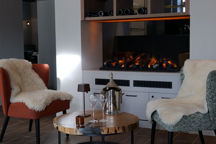Lounge 39 of 45