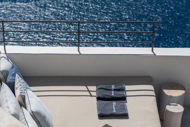 Sundeck 149 of 158