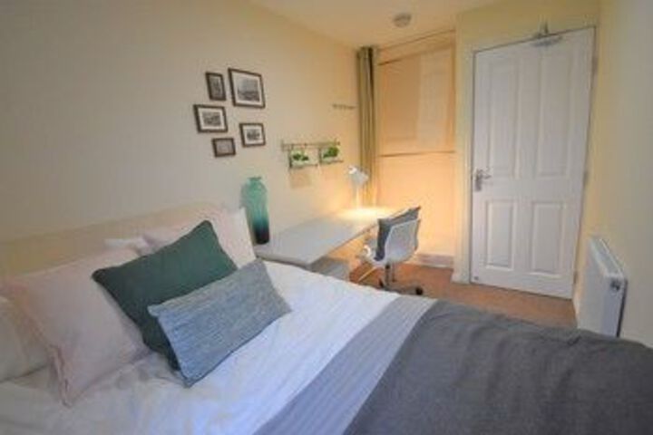 Room 6 of 23