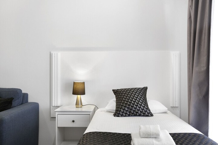 Room 40 of 80