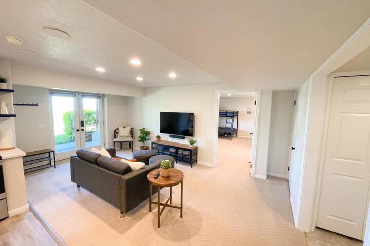 City View Retreat 2 BR 1 B