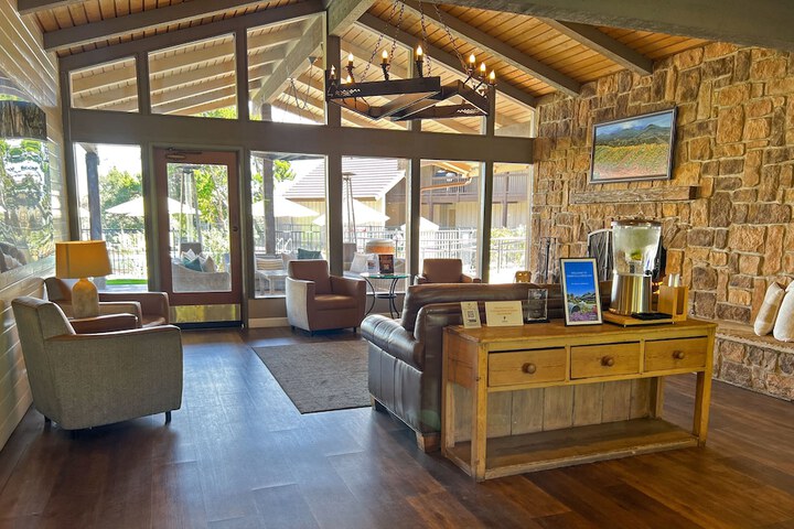 Lobby sitting area