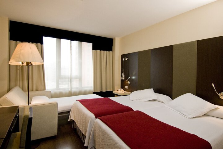 Room 6 of 45