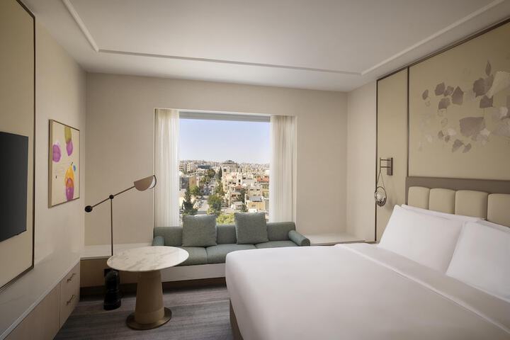 Room 37 of 231