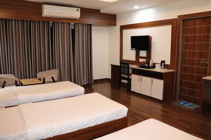 Room 19 of 32