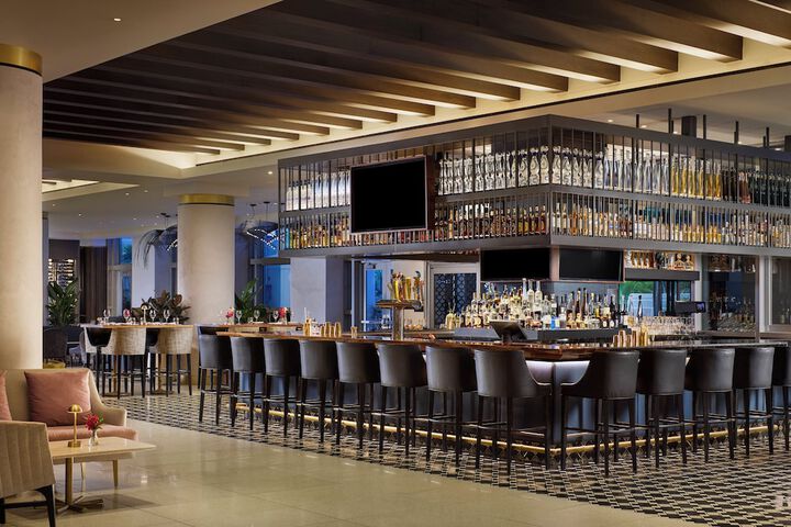 Breakfast/Coffee Service 93 of 135