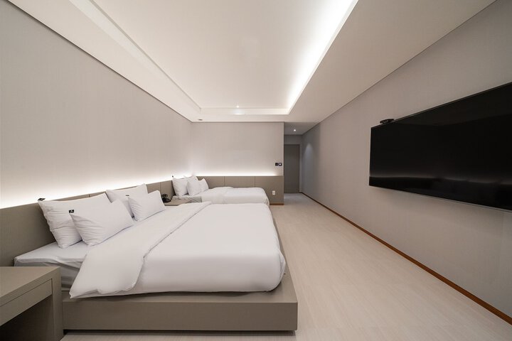 Room 40 of 104