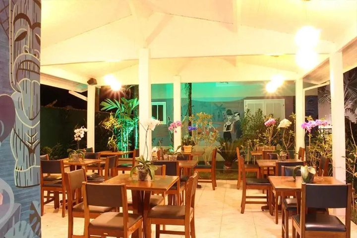Dining 15 of 15