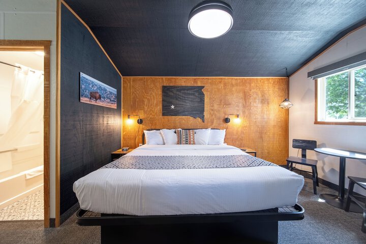 Room 16 of 66