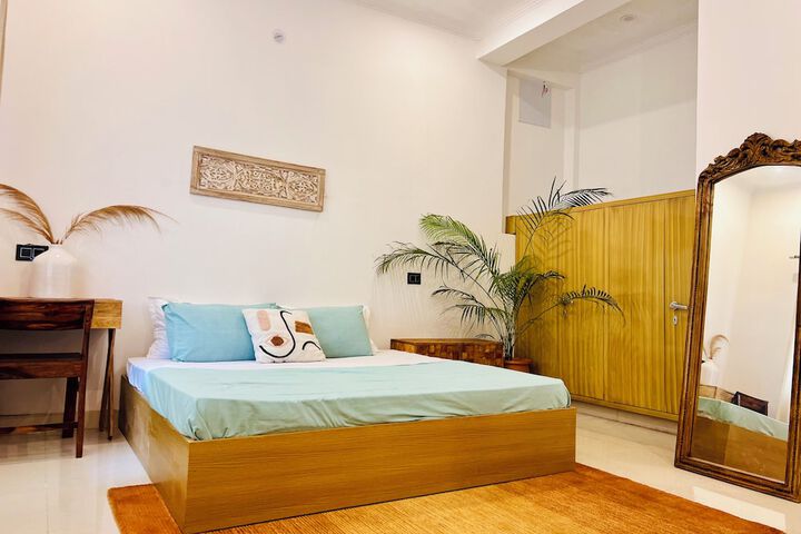 Room 3 of 19