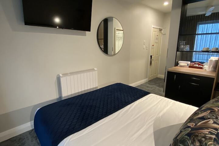 Room 43 of 116