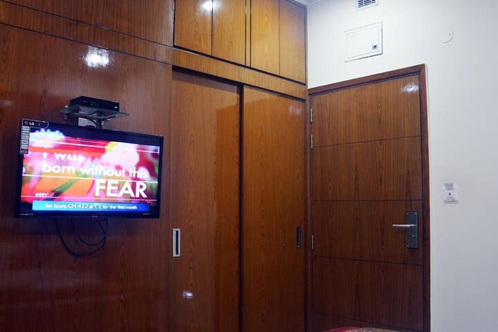 Room 9 of 41