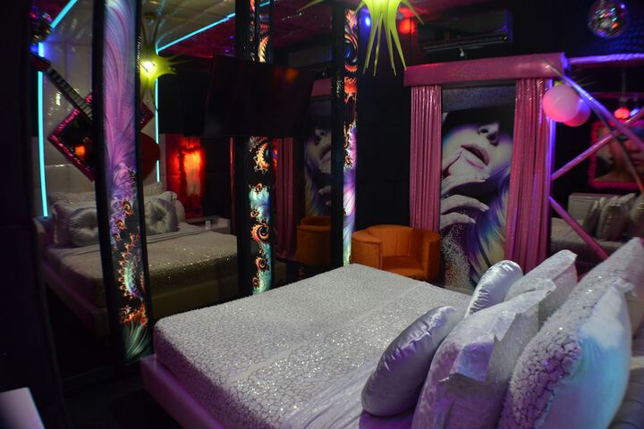 Room 38 of 96