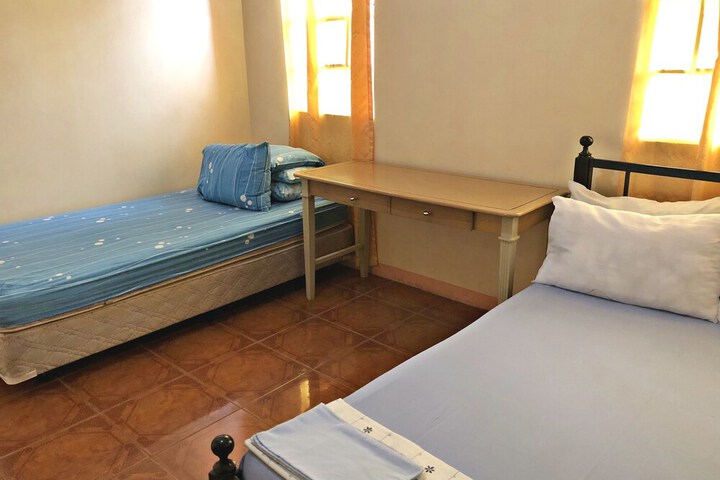 Room 9 of 30