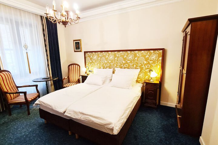 Room 13 of 55