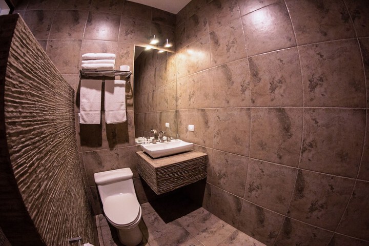 Room 15 of 49