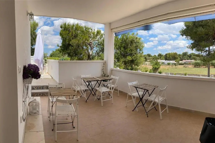 Terrace/Patio 3 of 8