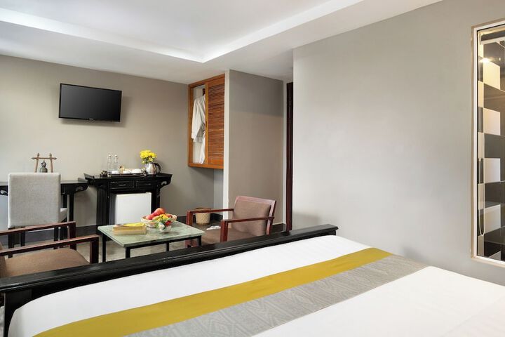 Room 45 of 96
