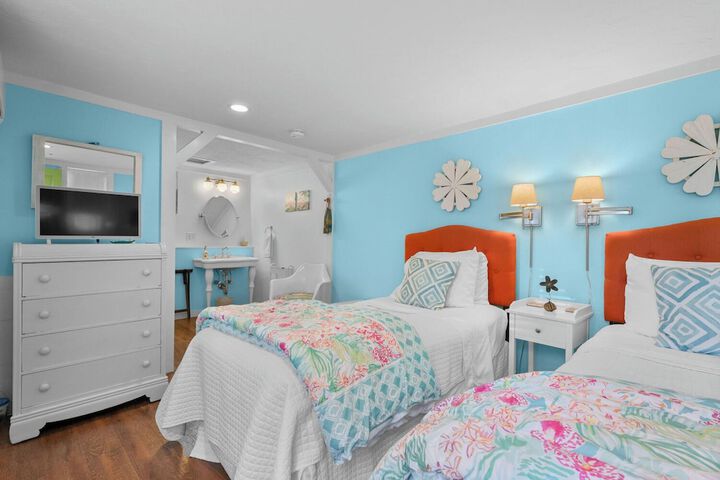 Room 20 of 48