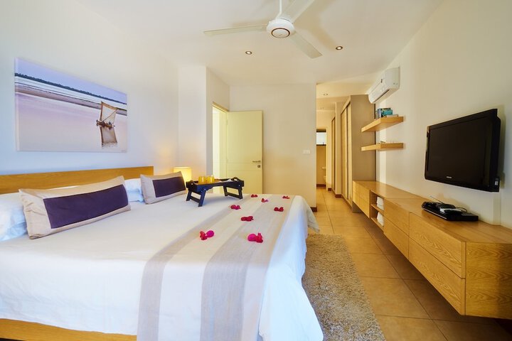 Room 5 of 75