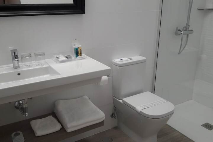 Clean Restrooms