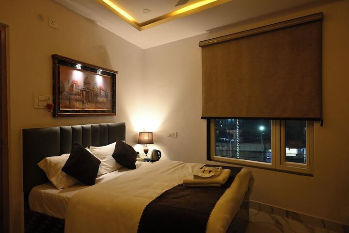 Room 12 of 86