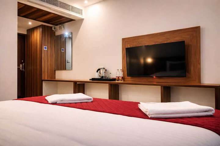 Room 15 of 31