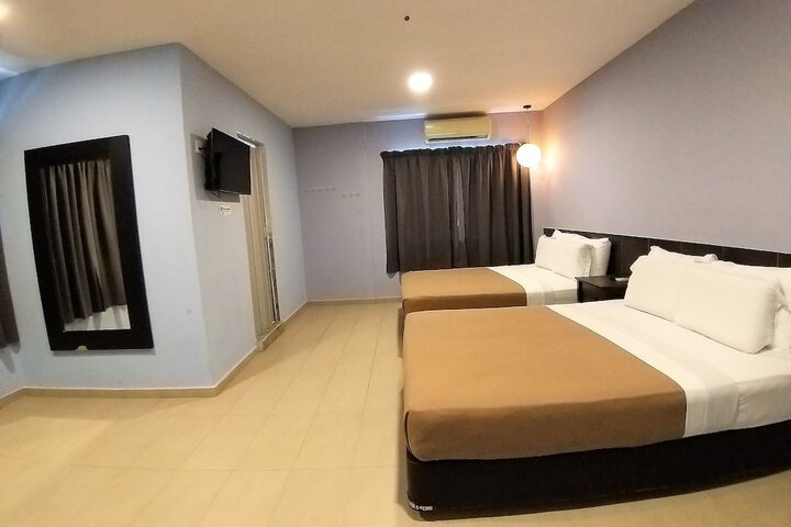 Room 7 of 36