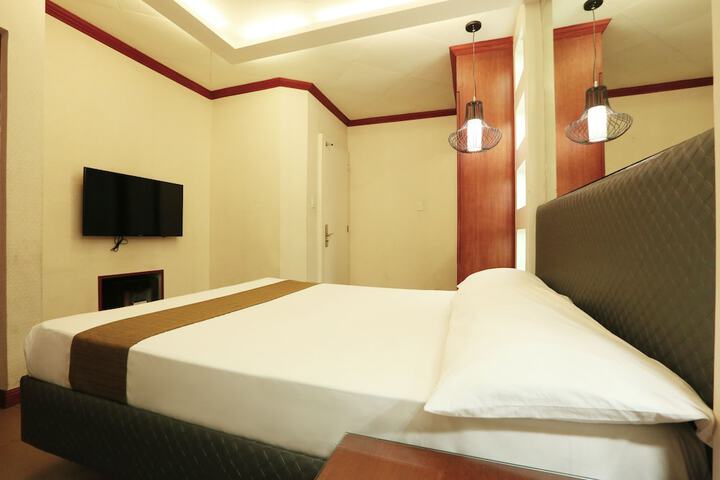Room 12 of 56