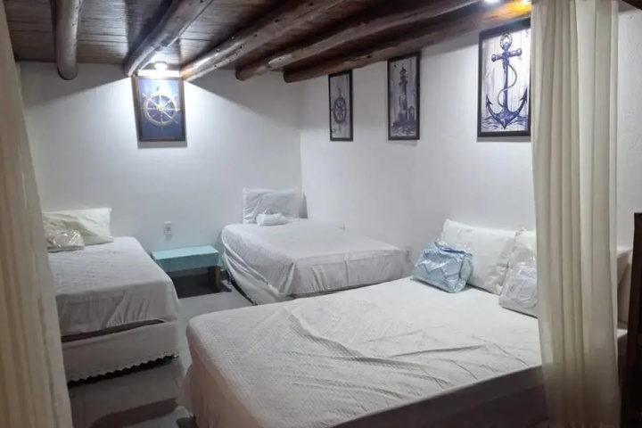 Room 4 of 20