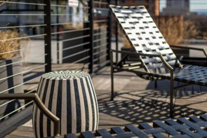 Sundeck 70 of 77