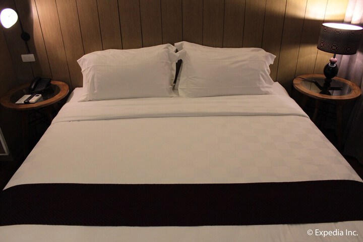 Room 16 of 110
