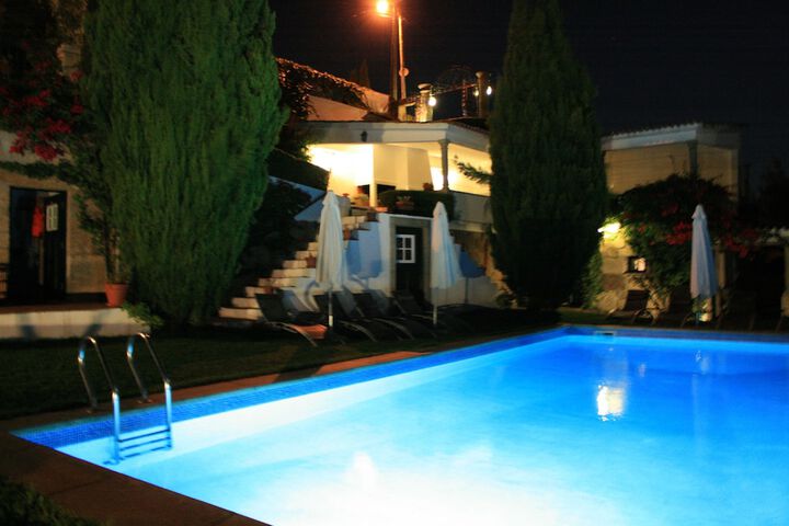 Pool 32 of 62