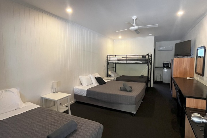 Room 25 of 54