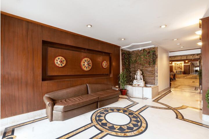 Mayur Hotel
