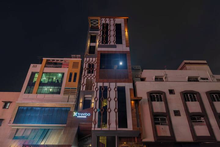 Hotel 35 of 40