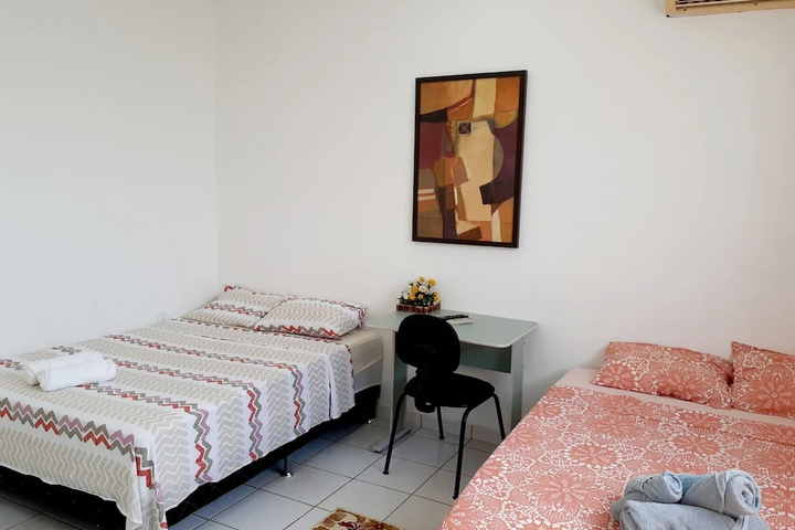 Room 5 of 10