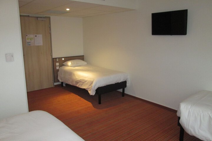 Room 9 of 53