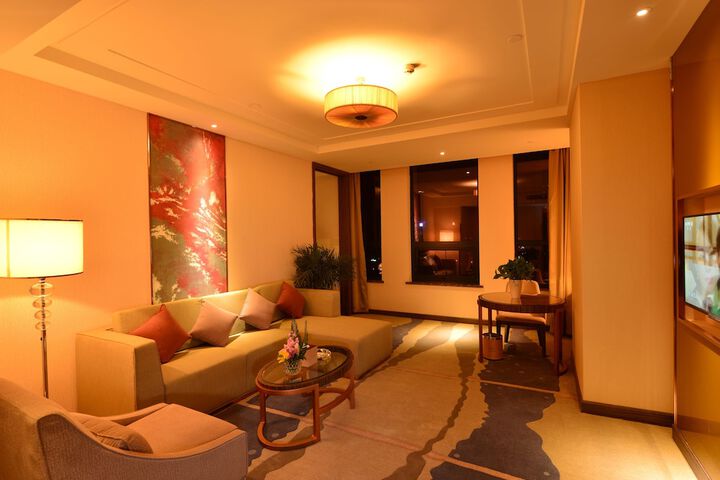 Room 17 of 50