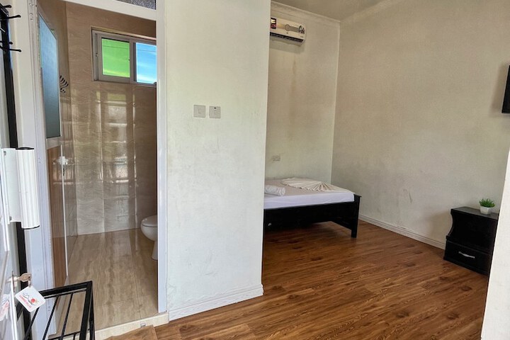Room 16 of 46