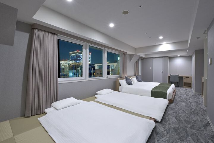 Room 11 of 35