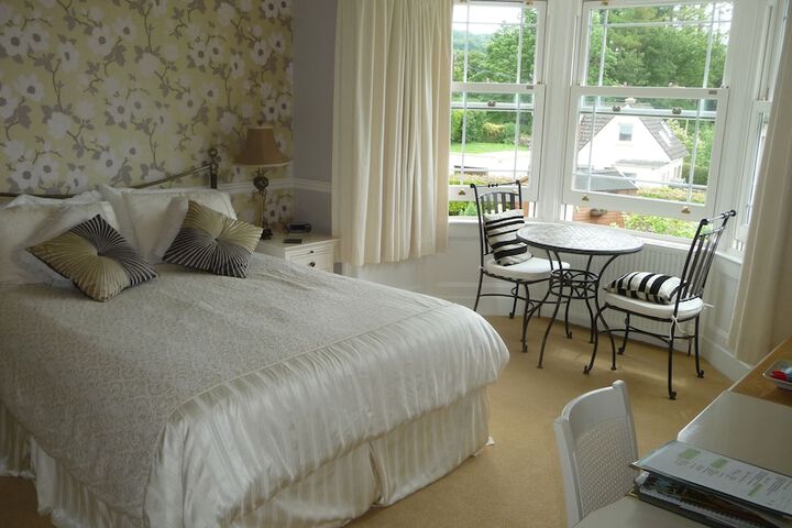 Room 10 of 40