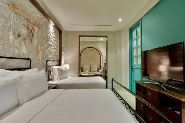 Room 7 of 207