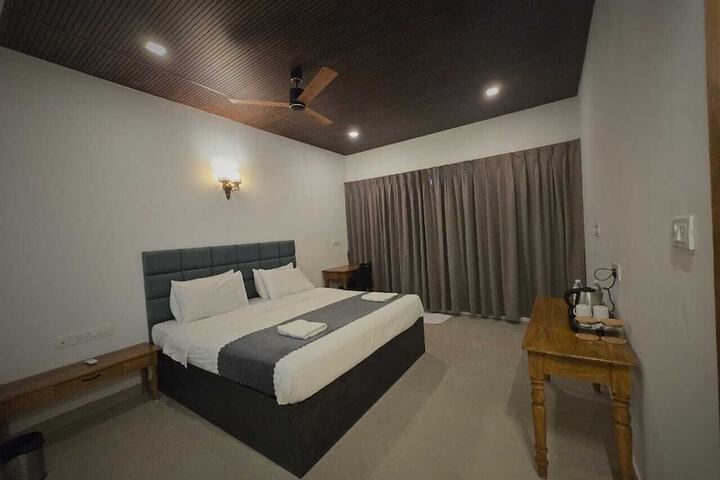 ORANGE SKY INN