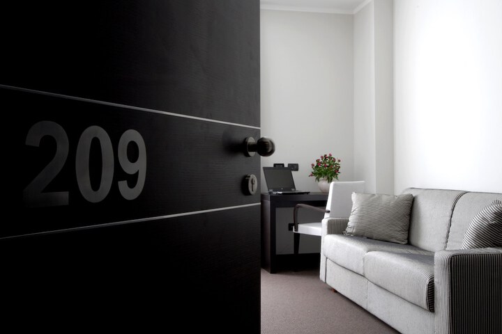Room 12 of 49